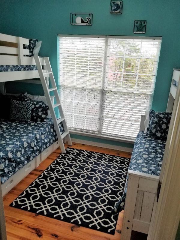 Three-Bedroom House image 1