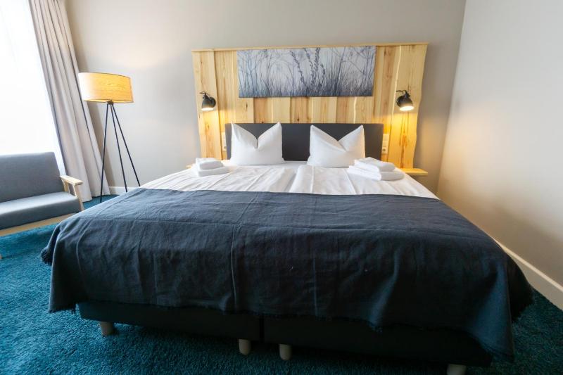 Double Room image 4