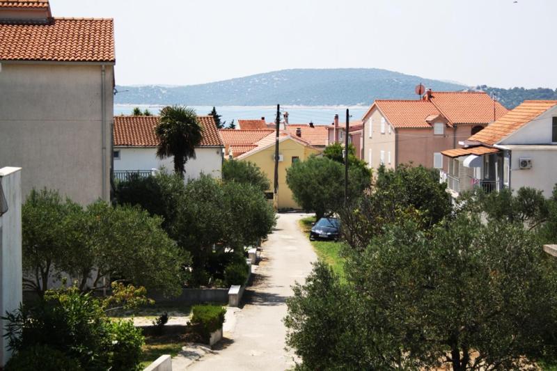 Apartment 612-3 - image 7