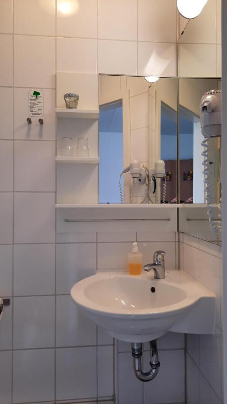 Standard Double Room image 4