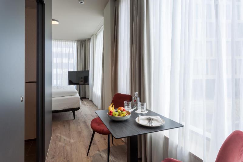 Apartment with 1 Bedroom and 1 Living Room with  Air Conditioning image 4
