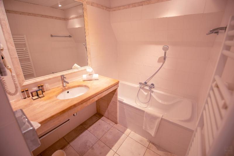 Suite image 2