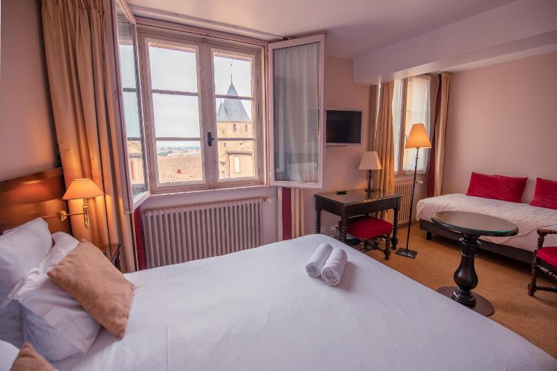 Hotel Le Donjon - Coeur de La Cite Medievale - image 7