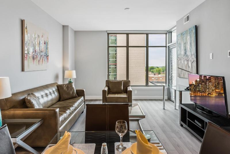 One-Bedroom Apartment image 3