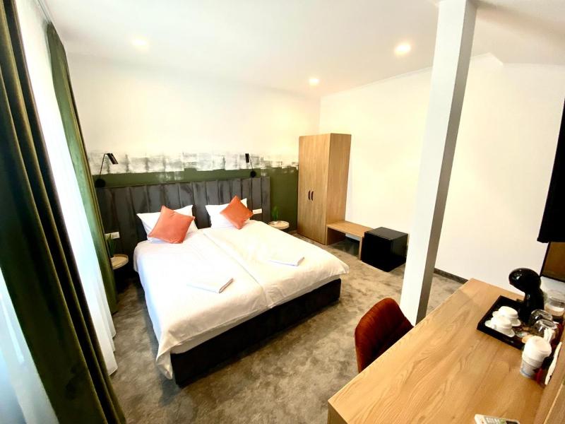 Victoria Rooms - image 35