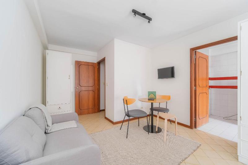 Nomad's Easy Stay - 1BED Sunrise Cedofeita - image 2