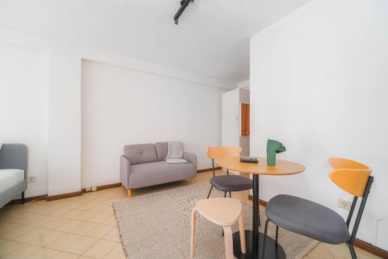 Nomad's Easy Stay - 1BED Sunrise Cedofeita - image 9