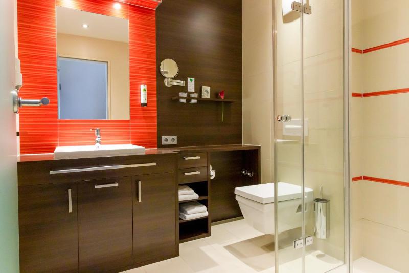 Double Room image 4