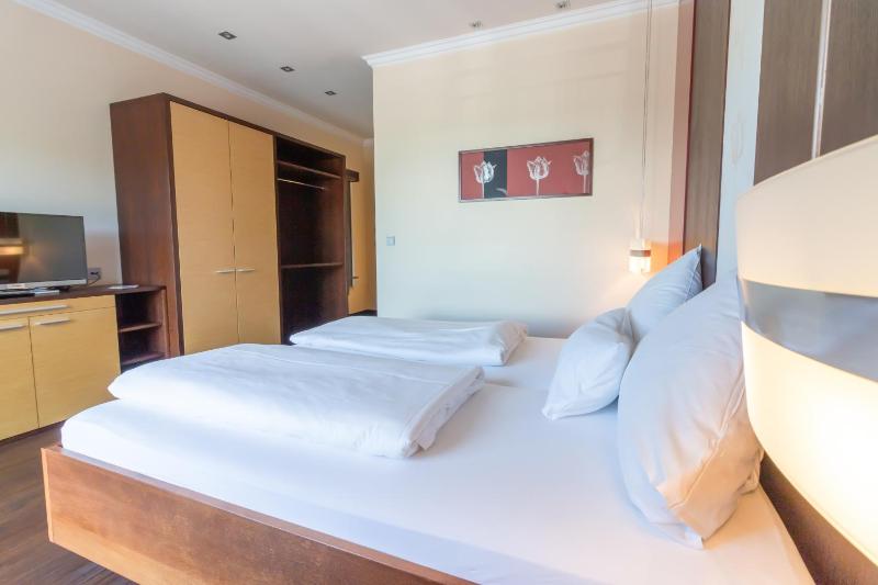 Double Room image 2