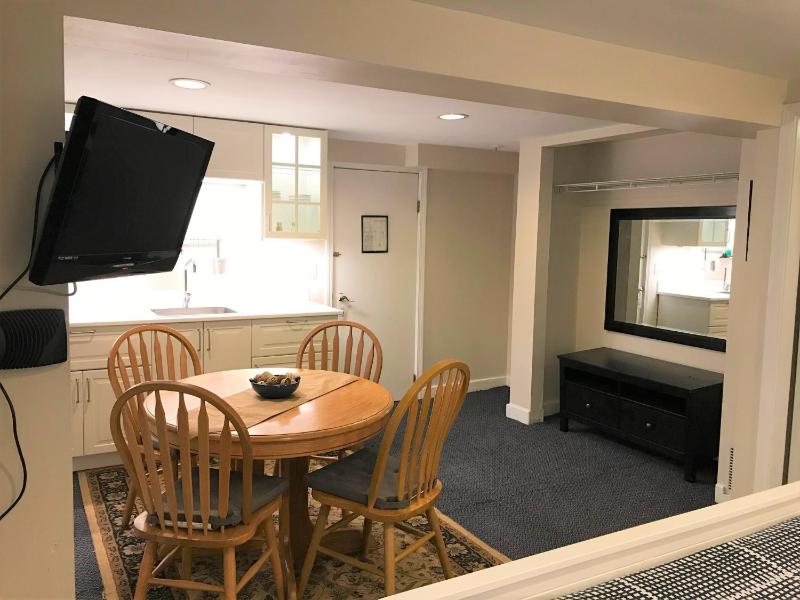 Cambie Lodge - image 14