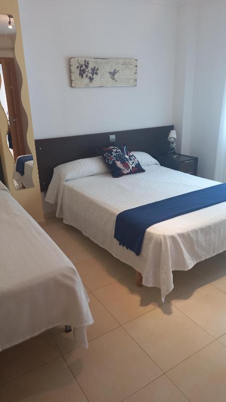 One-Bedroom Apartment with Sea View image 2