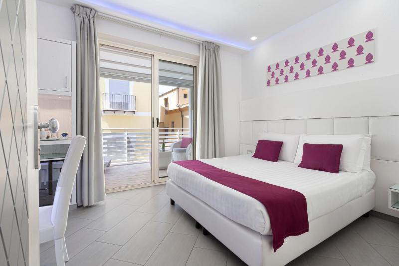 Hotel Tasso Suites & Spa - image 15
