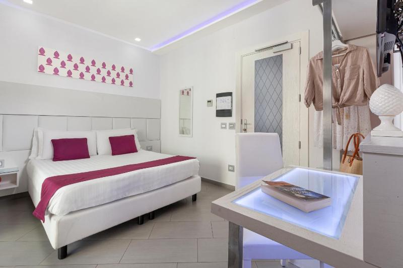 Hotel Tasso Suites & Spa - image 26