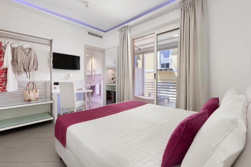 Hotel Tasso Suites & Spa - image 33