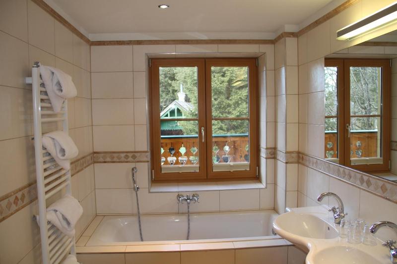 Two-Bedroom Apartment image 4