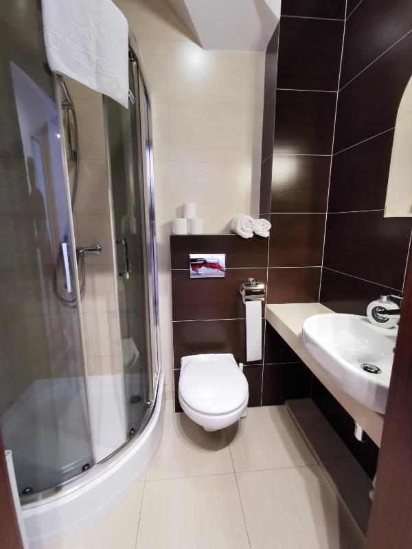 Double Room image 2