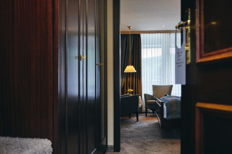 Classic Double Room image 1