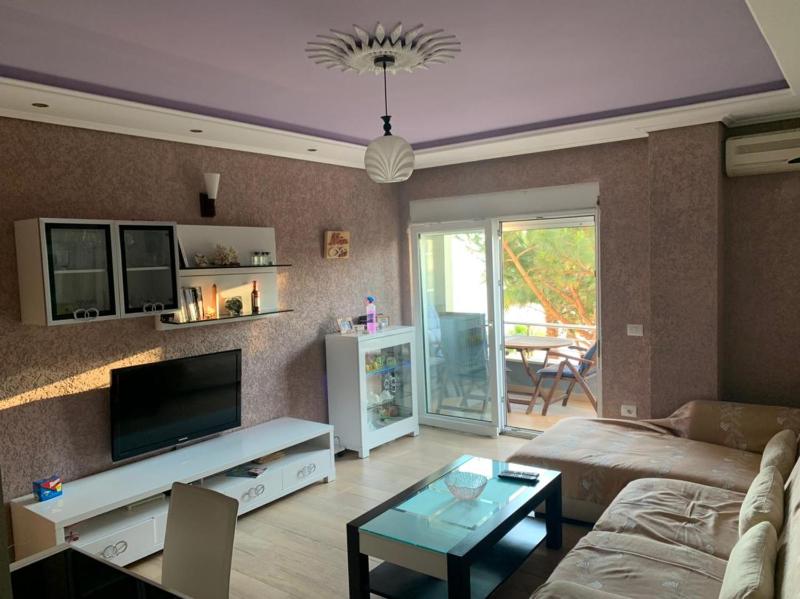 Mia's Sea View Apartment - image 10