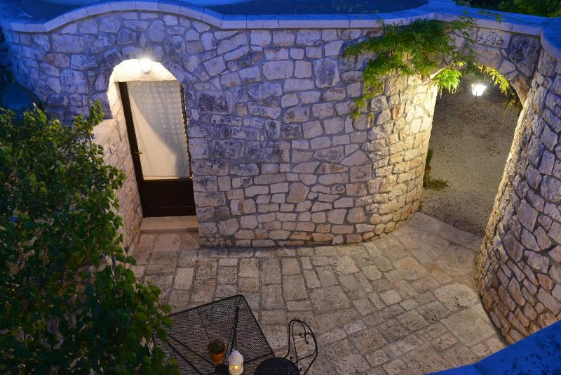 Trullo with Kitchenette image 2