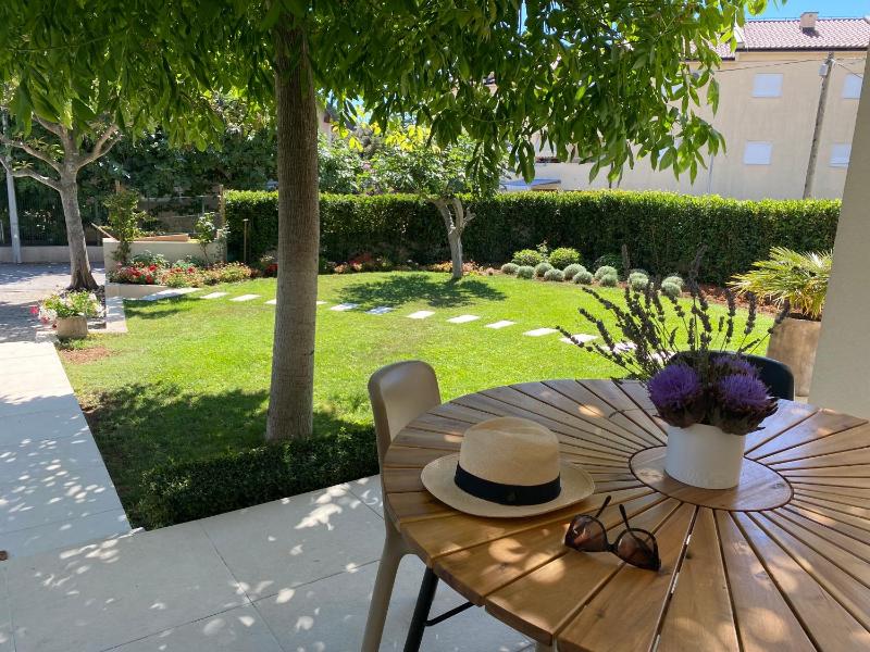 Garden apartment - image 2