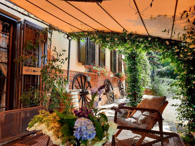 Superior Triple Room image 4