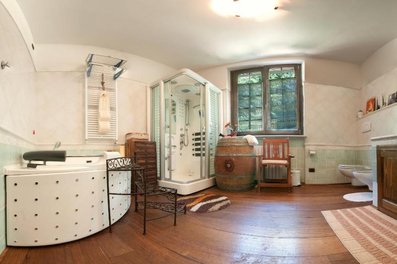 Superior Triple Room image 1