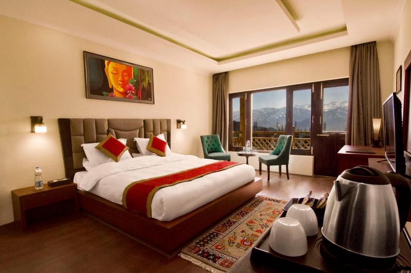 King Room with Mountain View image 2