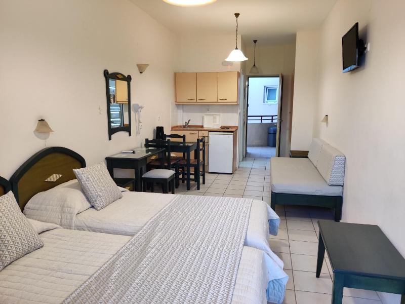 Studio Apartment image 1