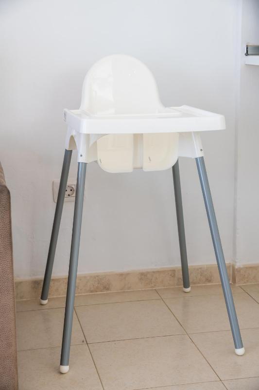 Deluxe Two-Bedroom Apartment image 2