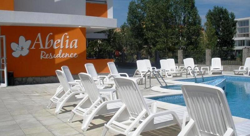 Apartment with Pool View  image 3