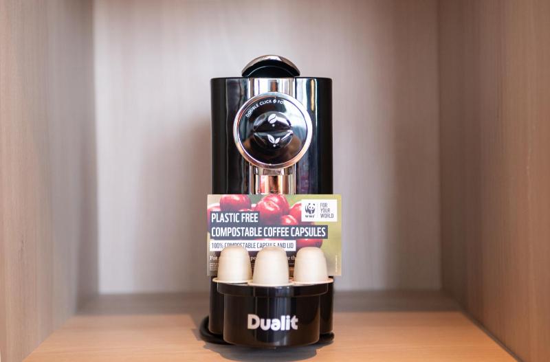 Deluxe King Room image 1