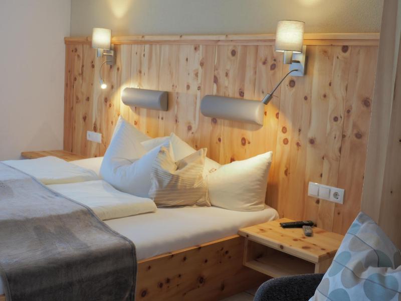 Two-Bedroom Apartment with Balcony image 2
