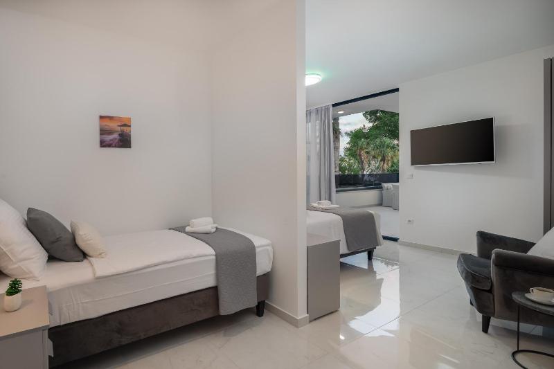 Luxury Villa Anchor - image 2