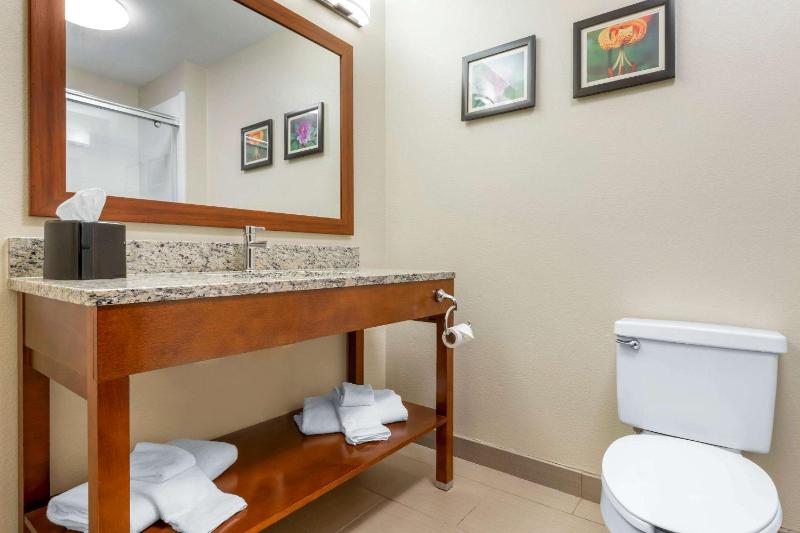 King Room - Non-Smoking image 2