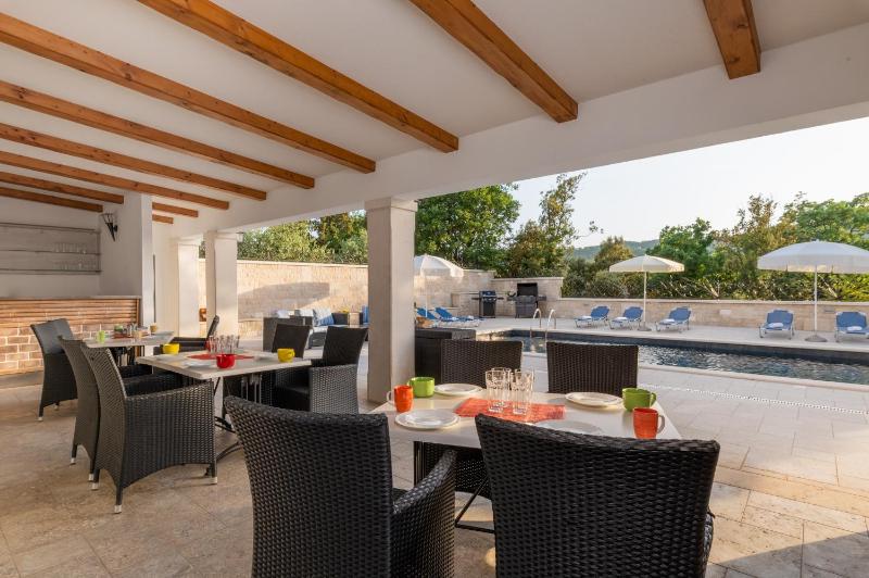 Villa Vires - image 28