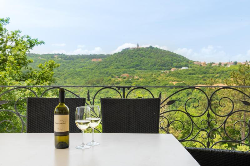 Villa Vires - image 36
