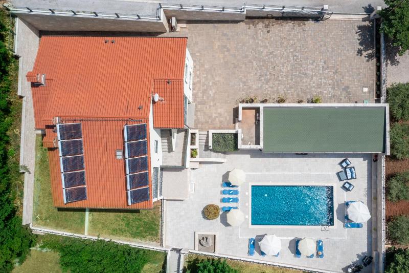Villa Vires - image 33