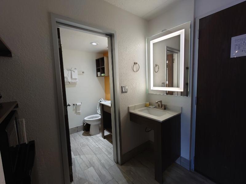 Two Queens Renovated- Can adjoin to the King Suite (King Suite sold separately) image 4