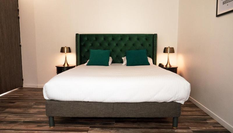 Superior Double Room image 1