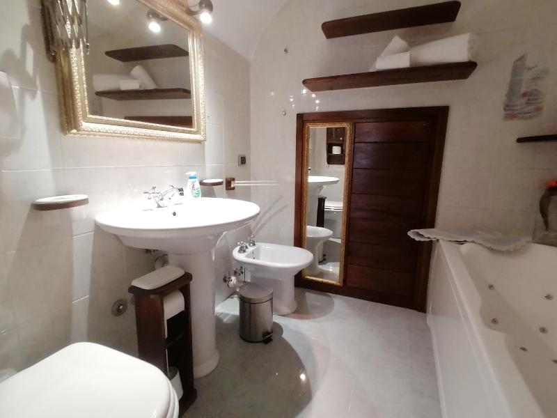 Assisi Garden Suite - image 18