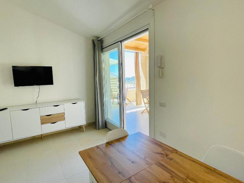Two-Bedroom House image 4