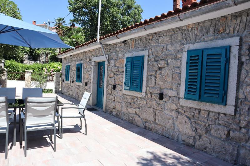 Guesthouse Totićevi - image 30