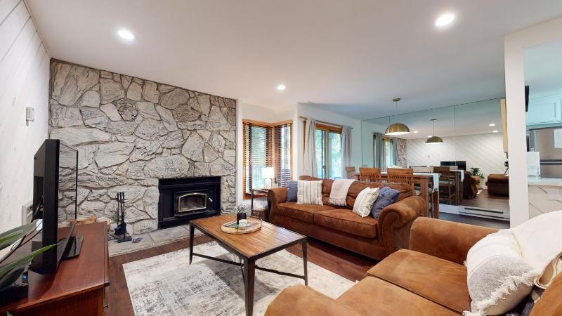 One-Bedroom Apartment image 1