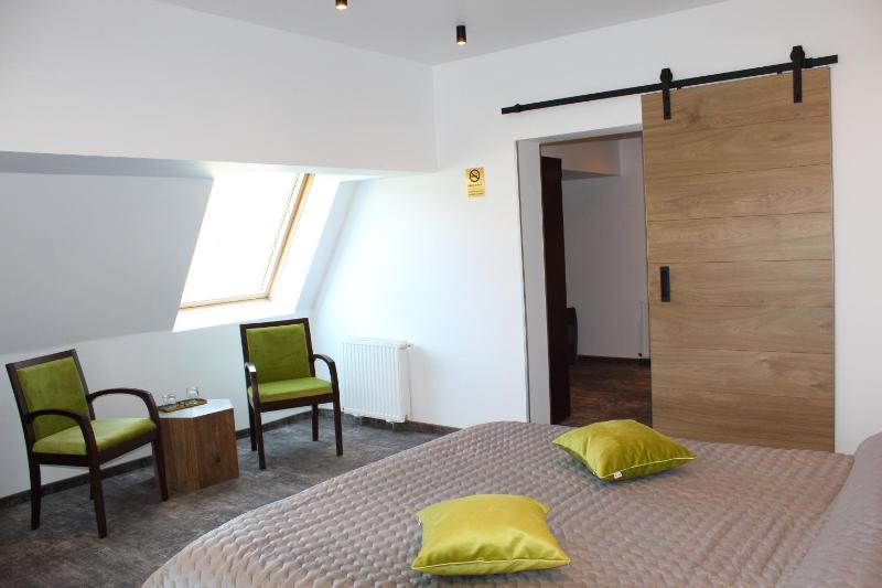 Junior Suite with Mountain View image 3