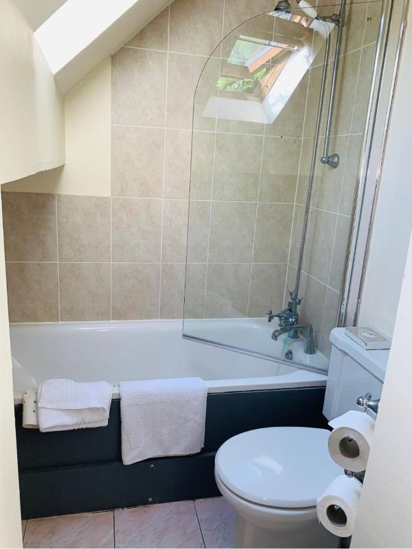 Standard Double Room image 2