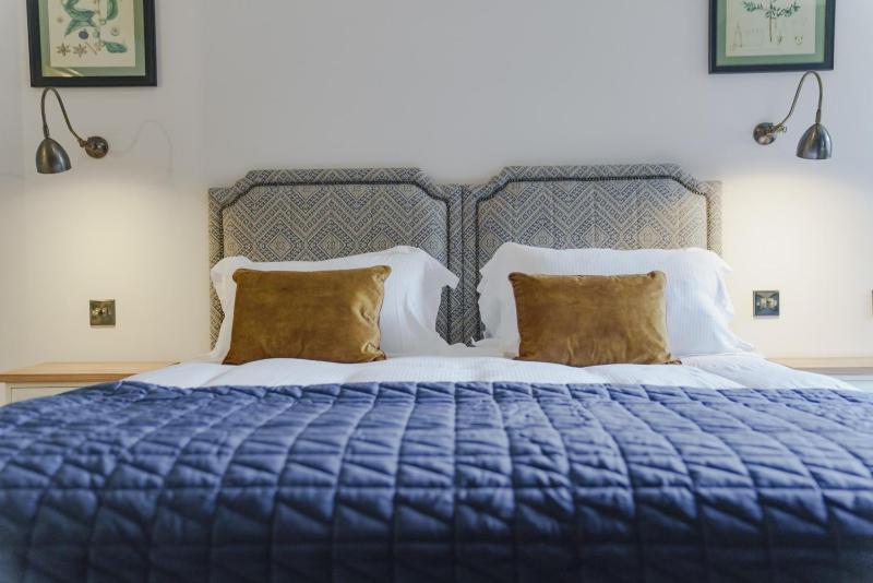 Superior Double or Twin Room image 1