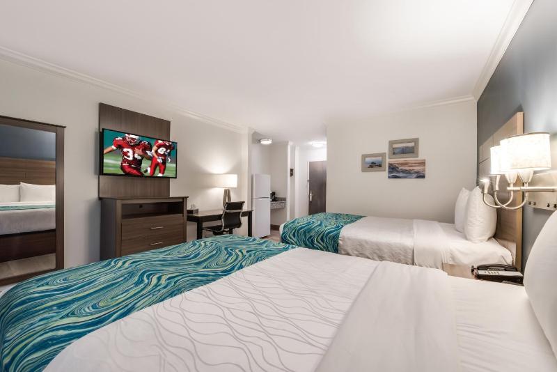Deluxe Room with Two Double Beds with Balcony Smoke Free image 1