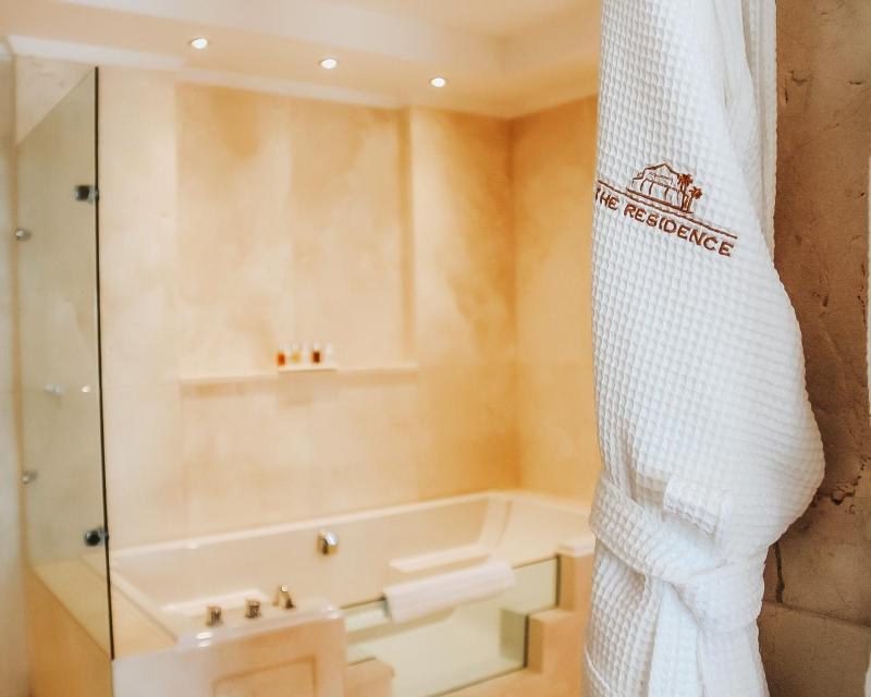 The Residence by the Beach House Marbella - image 10