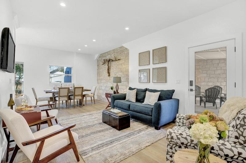 Three-Bedroom Holiday Home  image 1