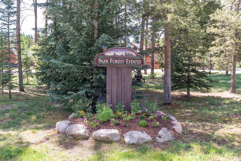 Park Forest Moose Pad Townhome: Hot Tub On Shuttle Route - image 7